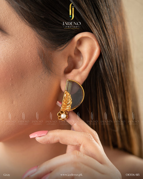 Buy Gold Plated 88 Stones Studs Online in Pakistan | Jadeno.pk